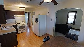 Cozy 1.5 Story House in Quiet, Residential Neighborhood  in Chicago, IL (Photo 3 of 11)