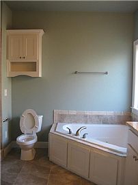 Beautifully 3 Bed/2 Bath in Peoria, AZ (Photo 5 of 5)