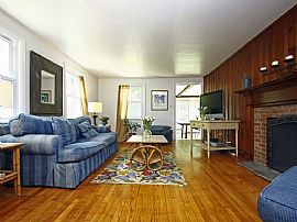 Lovely 3 Bed Home in New Canaan, CT (Photo 5 of 6)