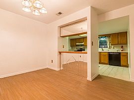 Cozy 3 Bedroom 2 Bath  in Gainesville, FL (Photo 2 of 6)