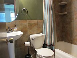 Exceptional 4 Br, 2.5 Bath Home in Normal, IL (Photo 5 of 6)