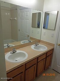 Desirable Lovely Home 4 Beds 2 Baths/2 Cars Parke in Jacksonville, FL (Photo 11 of 11)