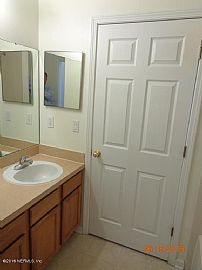 Desirable Lovely Home 4 Beds 2 Baths/2 Cars Parke in Jacksonville, FL (Photo 7 of 11)