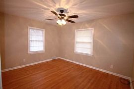  Cute and Spacious 3 Bedroom Single Family Home in Grand Rapids, MI (Photo 6 of 11)