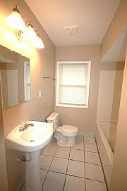  Cute and Spacious 3 Bedroom Single Family Home in Grand Rapids, MI (Photo 9 of 11)