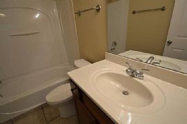 Beautiful Home 3beds,2baths in a Quiet Neighborhood in Lexington, KY (Photo 7 of 12)