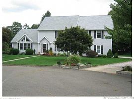 5 Mariners Way, Branford, Ct 06405 in Branford, CT