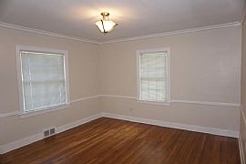 Great Spacious 4 Bedrooms and 2.0 Bathrooms  in Lexington, KY (Photo 4 of 10)