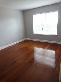 4 Bed, 2.5 Bath, 2613 Sqft, $1,350 in Bolingbrook, IL (Photo 10 of 12)