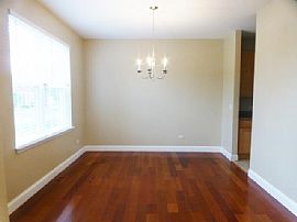 4 Bed, 2.5 Bath, 2613 Sqft, $1,350 in Bolingbrook, IL (Photo 2 of 12)