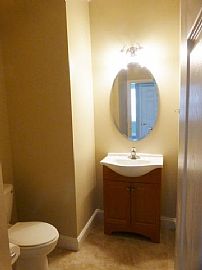 4 Bed, 2.5 Bath, 2613 Sqft, $1,350 in Bolingbrook, IL (Photo 7 of 12)