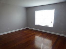 4 Bed, 2.5 Bath, 2613 Sqft, $1,350 in Bolingbrook, IL (Photo 8 of 12)