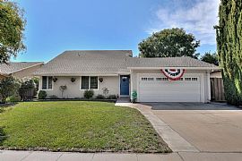 4 Beds 2 Baths 2,000 Sqft in San Jose, CA