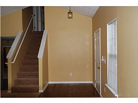 3 Bed, 2.5 Bath, $900 in Acworth, GA (Photo 3 of 12)