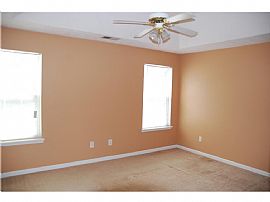 3 Bed, 2.5 Bath, $900 in Acworth, GA (Photo 8 of 12)