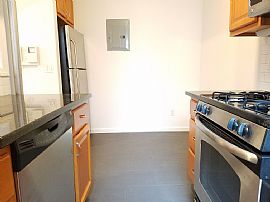 8th Ave Brooklyn, Ny 11215.. in Brooklyn, NY (Photo 3 of 7)