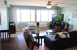 100 York St Apt 17b, New Haven, Ct 06511. in New Haven, CT