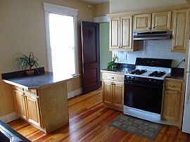 127 Foster St # B, New Haven, Ct 06511. in New Haven, CT (Photo 2 of 12)