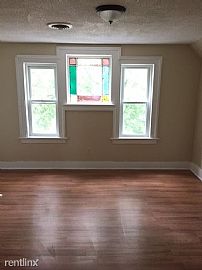 420 Orchard St Fl 3, New Haven, Ct 06511. in New Haven, CT (Photo 3 of 9)