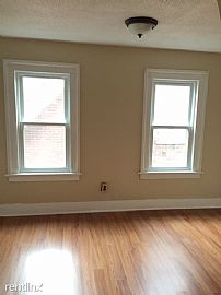 420 Orchard St Fl 3, New Haven, Ct 06511. in New Haven, CT (Photo 4 of 9)