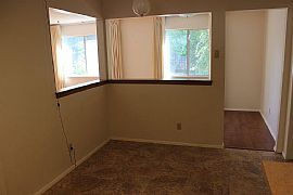 Gorgeous Luxurious Large Three Bedroomno Section 8 in Albuquerque, NM (Photo 4 of 11)