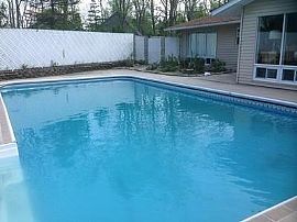 Sprawling Updated Ranch Home Close to Town in Wheeling, WV (Photo 4 of 9)