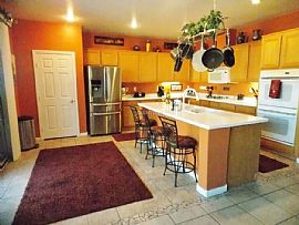 Nice 4 Beds 2.5 Baths with Enough Space in Las Vegas, NV (Photo 2 of 8)