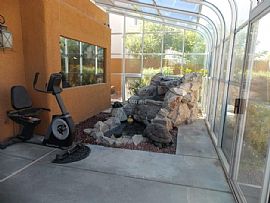 Nice 4 Beds 2.5 Baths with Enough Space in Las Vegas, NV (Photo 4 of 8)