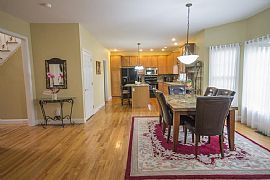 Large Colonial 4 Bedroom, 3.5 Baths in Danbury, CT (Photo 4 of 12)