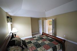 Large Colonial 4 Bedroom, 3.5 Baths in Danbury, CT (Photo 6 of 12)