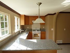 Newly Renovated Large 1,950 Sq Ft 4 Bed 2.5 Bath Home in Anaheim, CA (Photo 4 of 9)