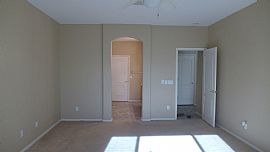 Beautiful Chandler Home in Very Desirable Neighborhood in Chandler, AZ (Photo 4 of 10)