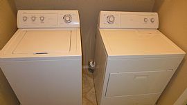 Beautiful Chandler Home in Very Desirable Neighborhood in Chandler, AZ (Photo 9 of 10)