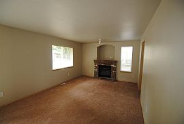 14775 Se 187th Ct in Renton, WA (Photo 4 of 10)