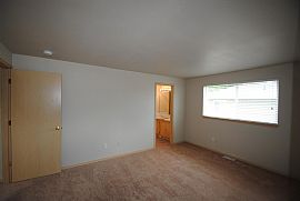 14775 Se 187th Ct in Renton, WA (Photo 5 of 10)