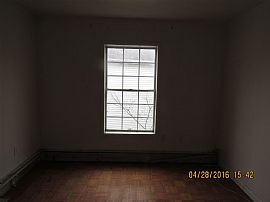 3 Bedroom Home Near 73 Myrtle Ave in Jersey City, NJ (Photo 9 of 9)