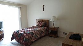 3 Bedroom Home Near 1726 Forest Hill Rd in Staten Island, NY (Photo 5 of 12)