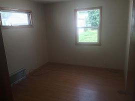 4 Bedroom, 2 Bath House For Rent in Sioux Falls, SD (Photo 3 of 6)