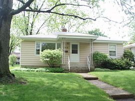 Great Home That Is Located Just Blocks From The Naperville in Naperville, IL (Photo 7 of 9)