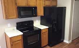 Lovely Home with Three Bedrooms and Two Bathrooms in Savannah, GA (Photo 8 of 11)