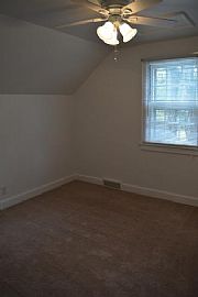  This Charming Cape Cod Home 4 Bedroom and 2 .5 Bath Washer/dry in Louisville, KY (Photo 6 of 12)