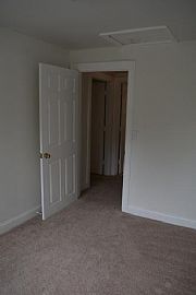  This Charming Cape Cod Home 4 Bedroom and 2 .5 Bath Washer/dry in Louisville, KY (Photo 8 of 12)