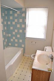 3 Bedroom 2 Bath Nice House in Nice N.E. Jackson Neighborhood.  in Jackson, MS (Photo 2 of 2)