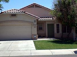 957 W Breckenridge Ave, Gilbert, Az 85233 in Gilbert, AZ (Photo 2 of 12)
