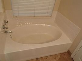 7743 W Topeka Dr, Glendale, Az 85308 in Glendale, AZ (Photo 9 of 12)