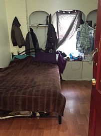 5bedroom Home Near 4072 Gleane St in Flushing, NY (Photo 3 of 8)