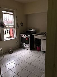 5bedroom Home Near 4072 Gleane St in Flushing, NY (Photo 7 of 8)