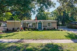 You Must See This Lovely 3br/2ba  in South Tampa in Tampa, FL