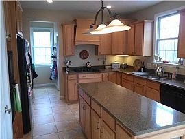 Spectacular House with Lots to Offer in Pittsburgh, PA (Photo 3 of 11)