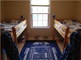 Spectacular House with Lots to Offer in Pittsburgh, PA (Photo 9 of 11)